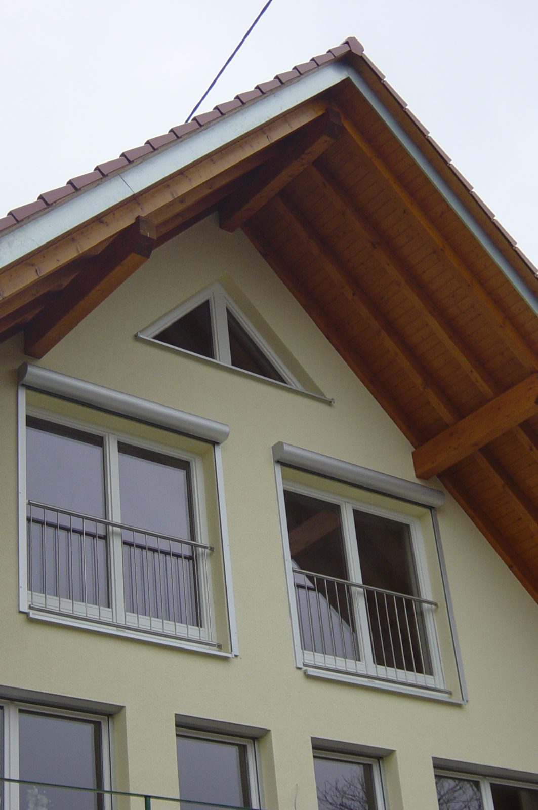 Holzfenster am Wohnhaus